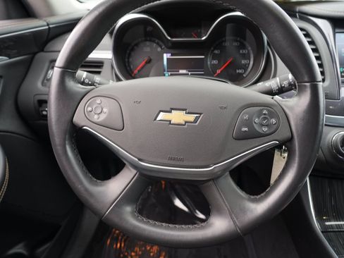 Used 2016 Chevrolet Impala LT FWD image 23