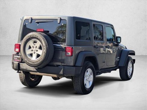 Used 2018 Jeep Wrangler Unlimited Sport S image 5