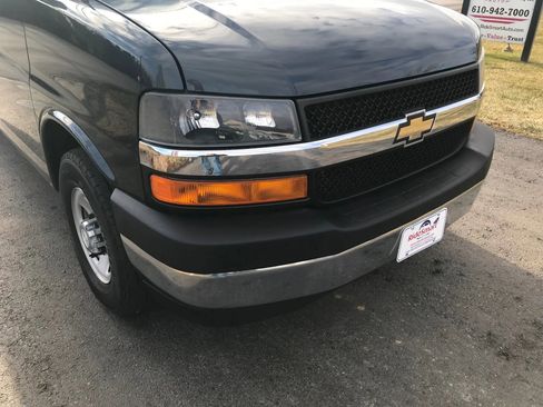 Used 2017 Chevrolet Express 3500 LT w/ LT Preferred Equipment Group image 46