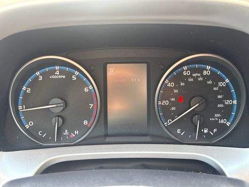 Used 2017 Toyota RAV4 LE FWD image 21