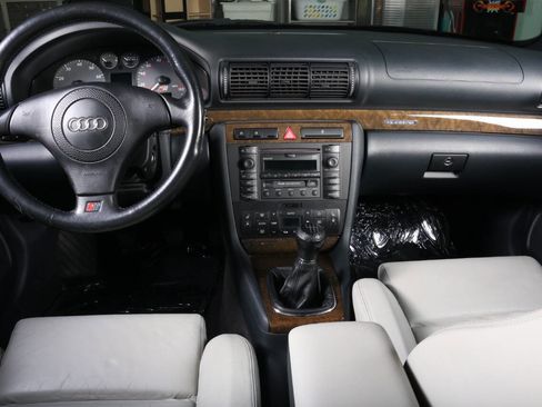 Used 2000 Audi S4 Sedan image 5