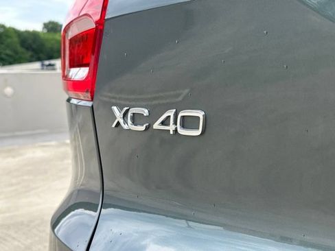 Certified 2026 Volvo XC40 B5 Plus AWD/4WD image 38