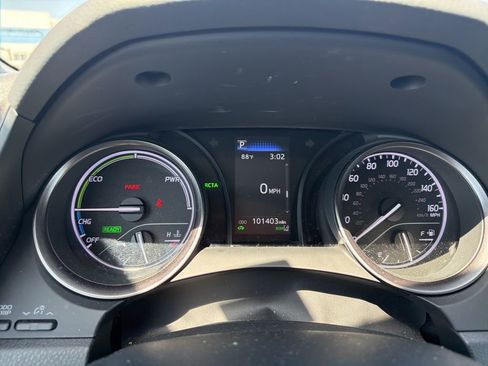 Used 2023 Toyota Camry SE FWD image 17