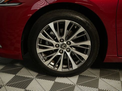 Used 2019 Lexus ES 350 w/ Premium Package FWD image 10