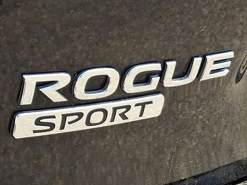 Certified 2022 Nissan Rogue Sport S image 30