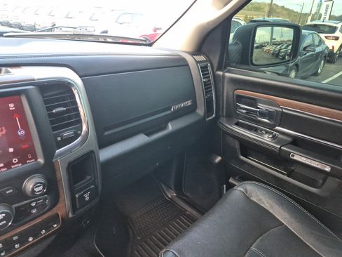 Used 2018 RAM 1500 Laramie image 21