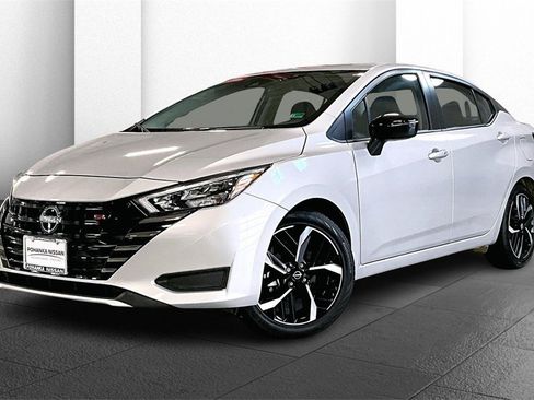 Certified 2025 Nissan Versa SR w/ Trunk Package image 12