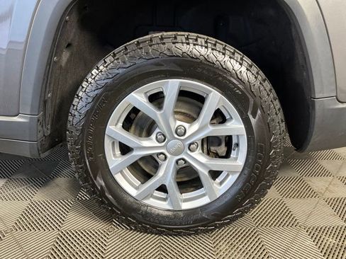 Used 2021 Jeep Grand Cherokee L Limited image 11