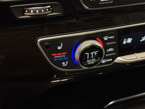 Used 2017 Audi Q7 3.0T Premium Plus image 23