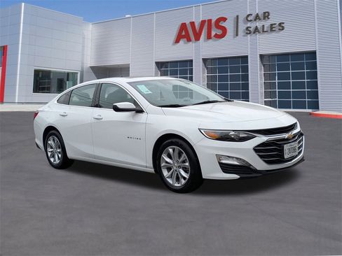 Used 2024 Chevrolet Malibu LT image 3
