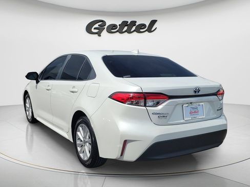 Used 2024 Toyota Corolla LE w/ LE Convenience Package FWD image 7