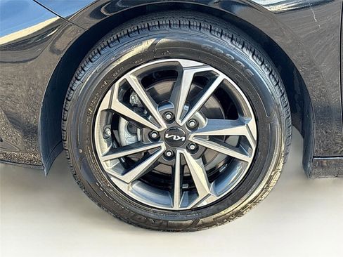 Used 2024 Kia Forte LXS image 32