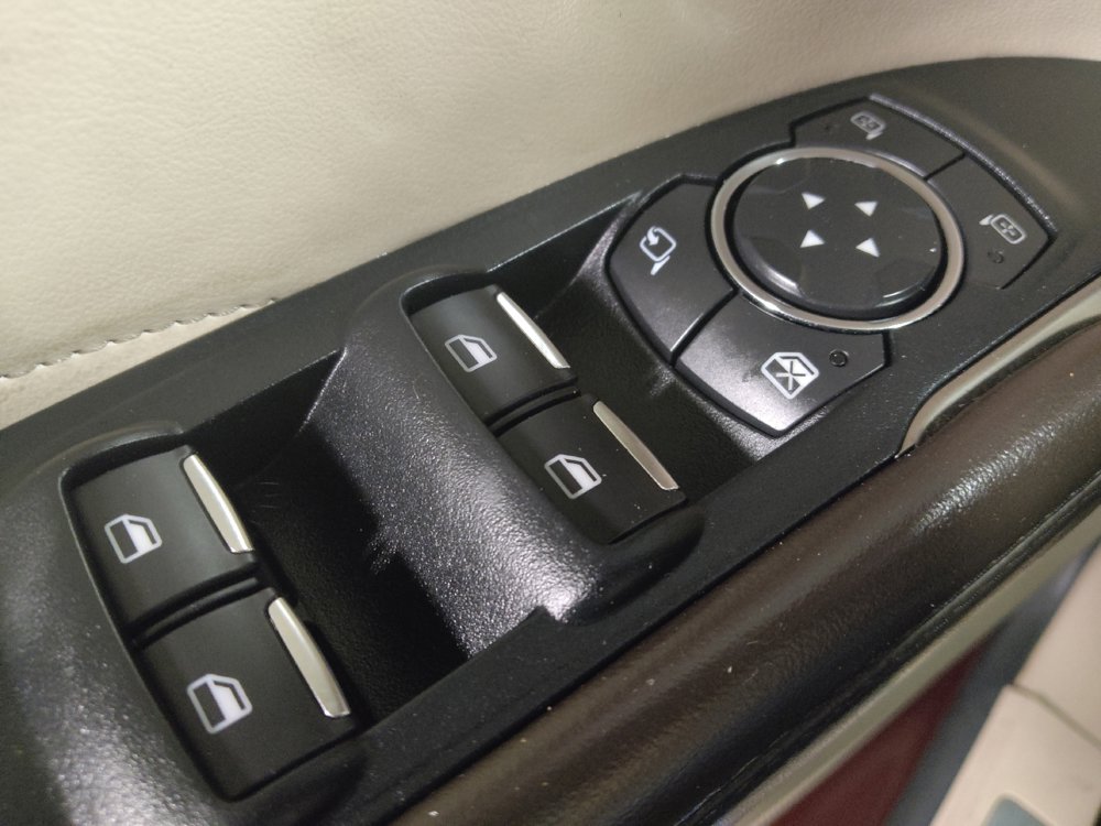Used 2017 Lincoln MKC Reserve FWD image 27