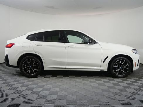Certified 2025 BMW X4 M40i image 2