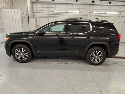 Used 2022 GMC Acadia SLT w/ Preferred Package FWD image 8