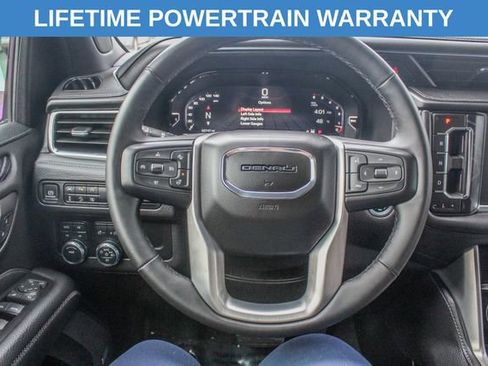 Used 2023 GMC Yukon XL Denali AWD/4WD image 27