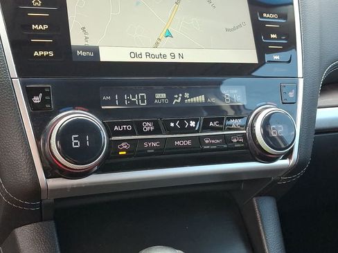 Used 2018 Subaru Outback 3.6R Limited AWD/4WD image 18