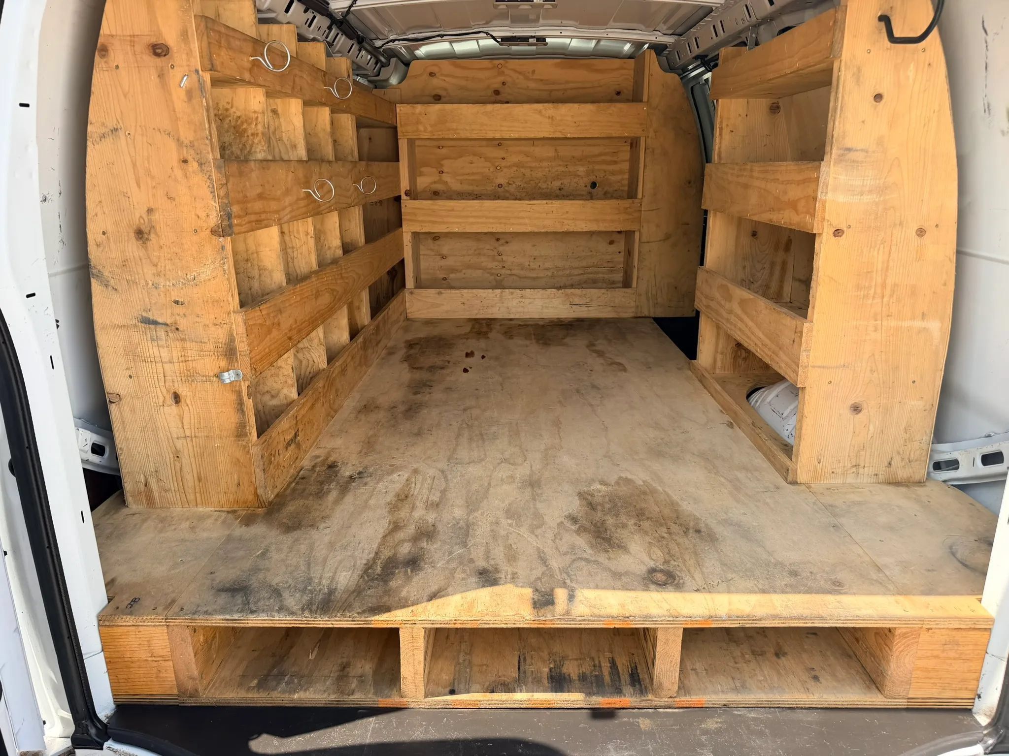 Used 2019 Chevrolet Express 3500 w/ Driver Convenience Package RWD image 13