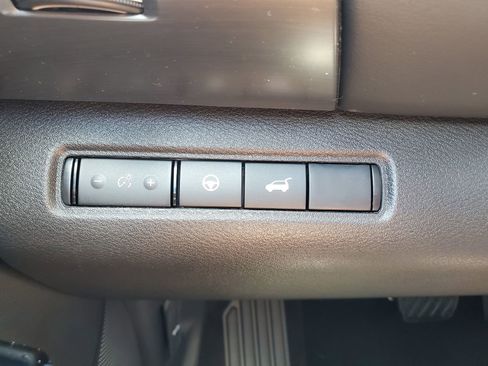 New 2025 Nissan Pathfinder SL w/ Black Appearance Package image 25