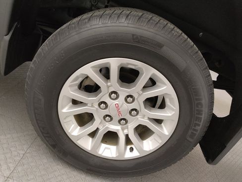 Used 2014 GMC Sierra 1500 SLE w/ SLE Value Package AWD/4WD image 31