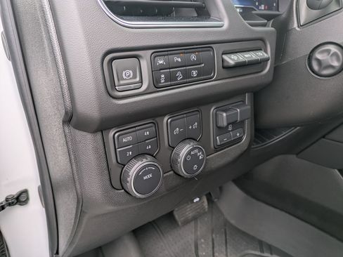 Used 2023 Chevrolet Tahoe High Country w/ Premium Package AWD/4WD image 13