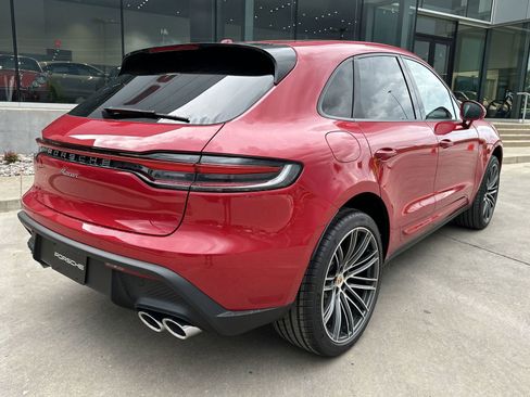New 2025 Porsche Macan image 7