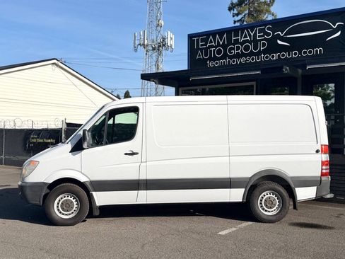 Used 2012 Mercedes-Benz Sprinter 2500 w/ Premium Pkg image 3