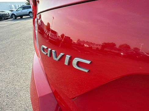 Used 2017 Honda Civic EX-T image 3