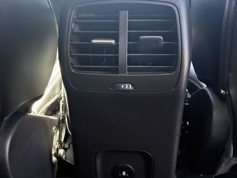 Used 2025 Ford Escape Platinum AWD/4WD image 15