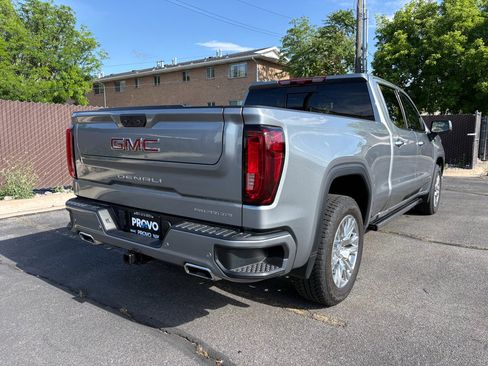 Used 2023 GMC Sierra 1500 Denali w/ Technology Package AWD/4WD image 4