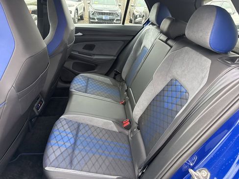 Used 2025 Volkswagen Golf R AWD/4WD image 17