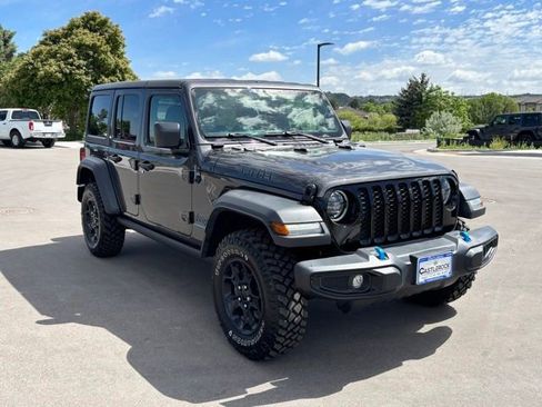 Used 2023 Jeep Wrangler Unlimited w/ Cold Weather Group AWD/4WD image 9
