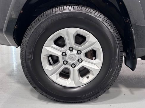 Used 2016 Toyota 4Runner SR5 Premium AWD/4WD image 30