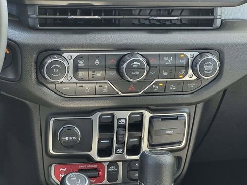 New 2026 Jeep Gladiator Willys image 13