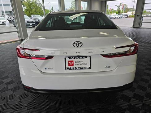 Used 2025 Toyota Camry LE FWD image 4