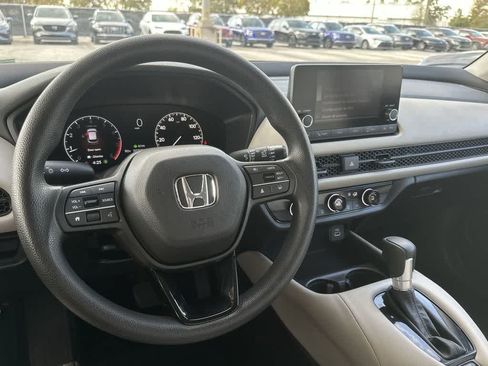 Used 2025 Honda HR-V LX image 13