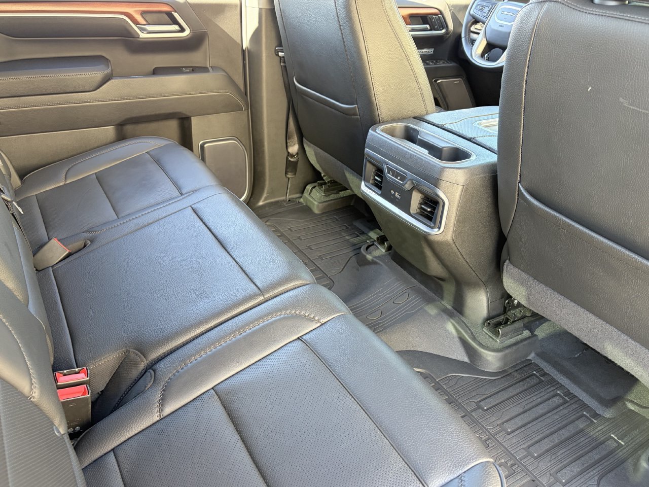 Used 2022 GMC Sierra 1500 Denali w/ Denali Reserve Package AWD/4WD image 14