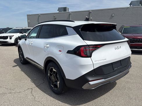 New 2026 Kia Sportage EX FWD image 5
