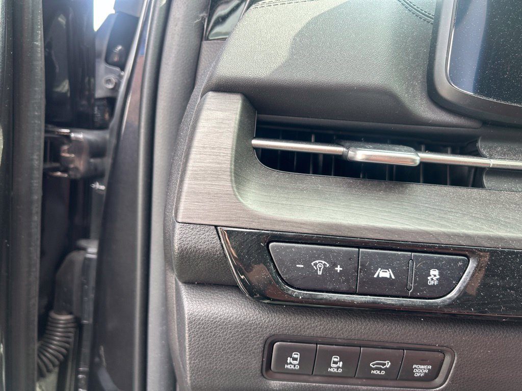 Certified 2024 Kia Carnival SX FWD image 16