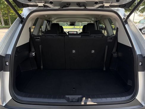 Used 2025 Toyota Grand Highlander AWD image 43