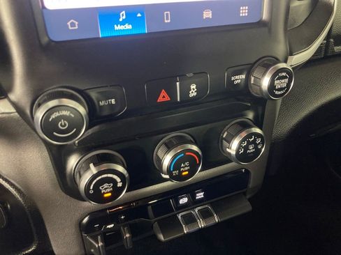 Used 2024 RAM 2500 Big Horn image 9