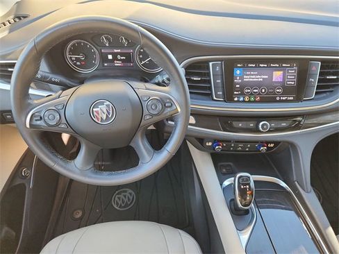 Used 2021 Buick Enclave Essence w/ Sound and Sites Package image 11