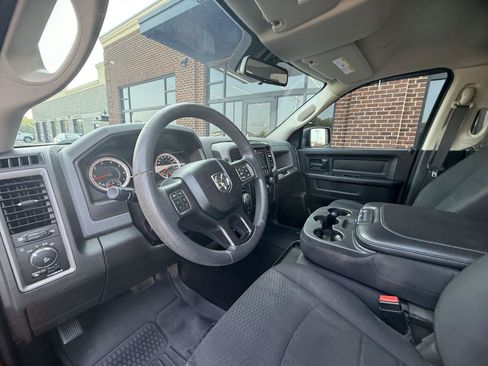 Used 2019 RAM 1500 Express w/ Express Value Package AWD/4WD image 19