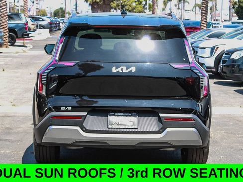 Used 2024 Kia EV9 Wind AWD/4WD image 5
