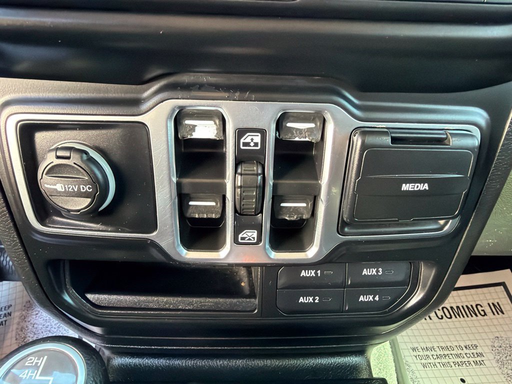 Used 2021 Jeep Wrangler Unlimited Sport AWD/4WD image 30