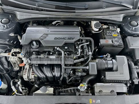 Used 2021 Hyundai Elantra SEL image 30