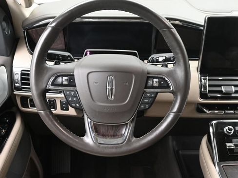 Used 2023 Lincoln Navigator Reserve AWD/4WD image 15
