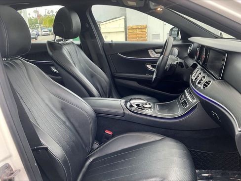 Used 2019 Mercedes-Benz E 300 w/ Premium 1 Package image 7