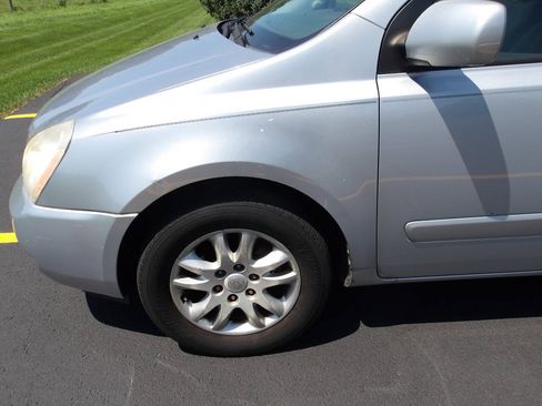 Used 2006 Kia Sedona EX FWD image 48