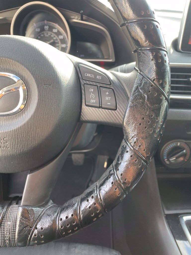 Used 2015 MAZDA MAZDA3 i Sport FWD image 14